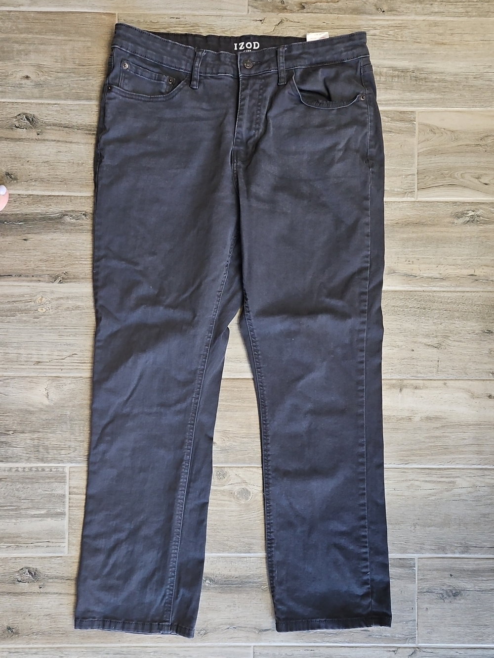 Izod Men's Straight Leg Relaxed Fit Jeans
